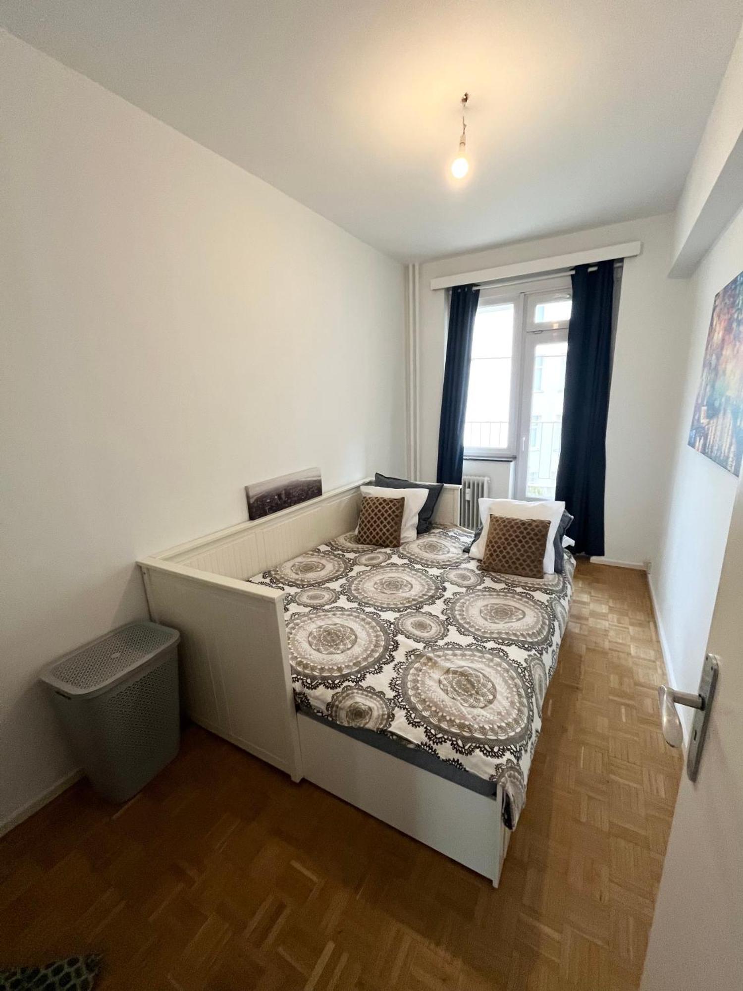 Cosy Two Bedroom Apartment In บรัสเซลส์ ภายนอก รูปภาพ